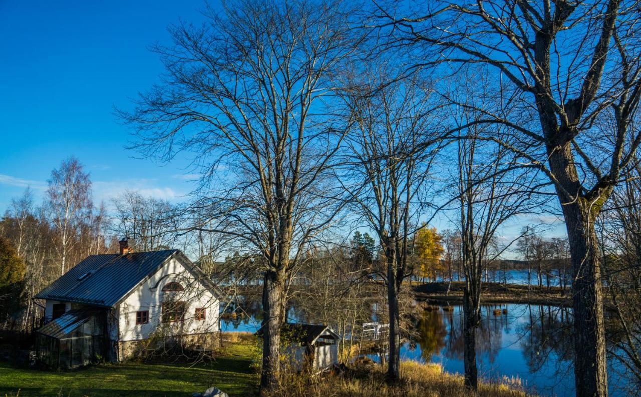 Romantic Spa Villa With Fireplace By The Lake Stjarnsund Екстер'єр фото