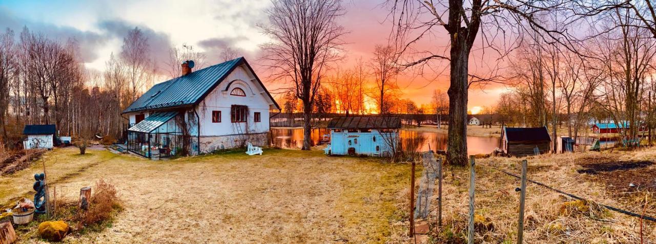 Romantic Spa Villa With Fireplace By The Lake Stjarnsund Екстер'єр фото