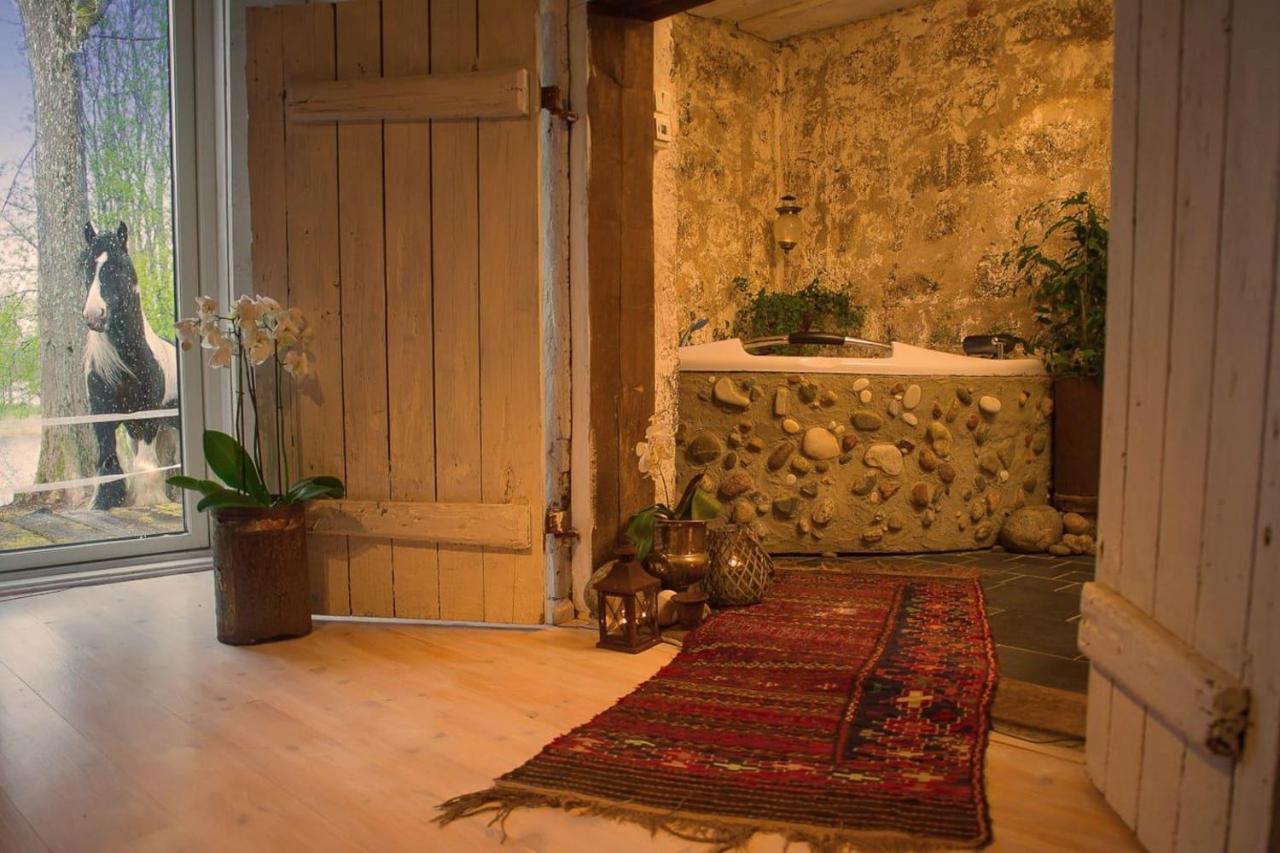 Romantic Spa Villa With Fireplace By The Lake Stjarnsund Екстер'єр фото