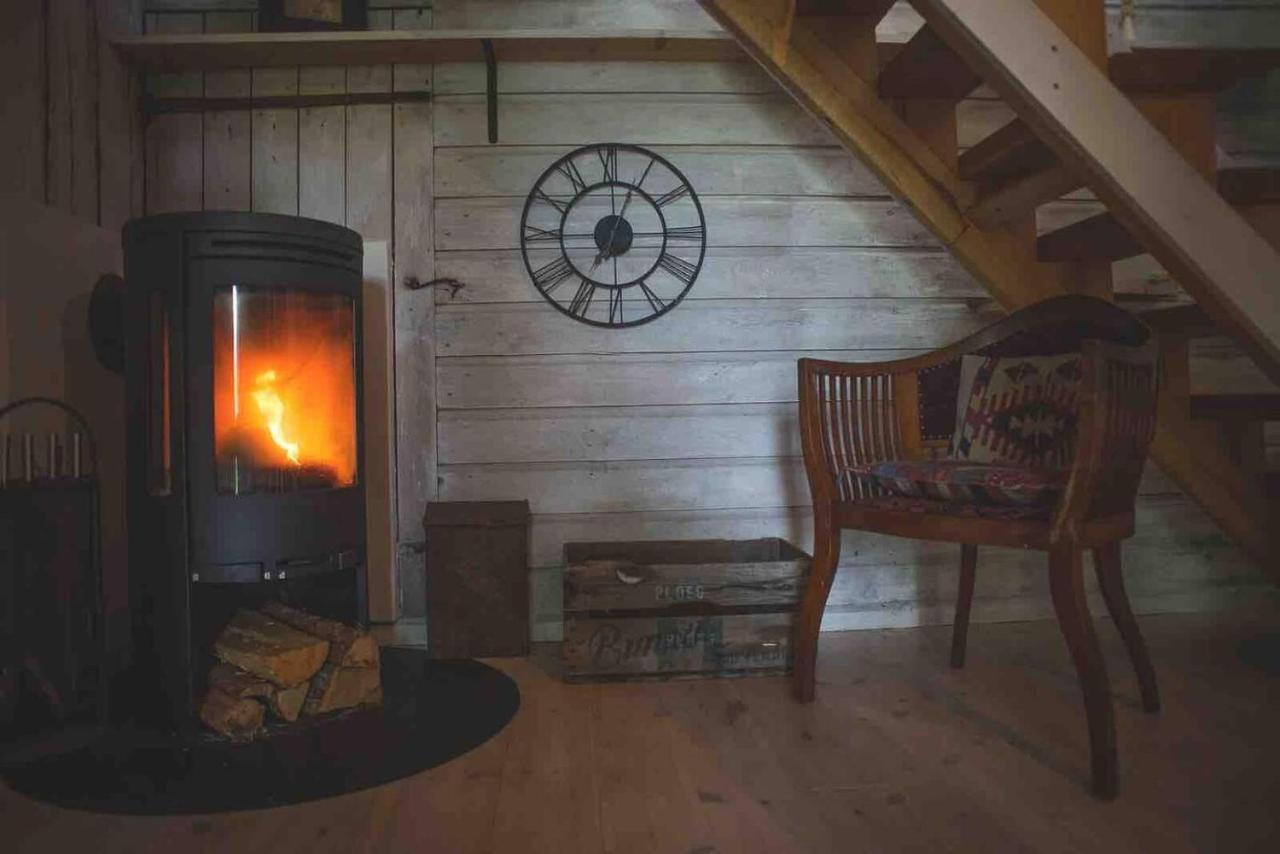 Romantic Spa Villa With Fireplace By The Lake Stjarnsund Екстер'єр фото